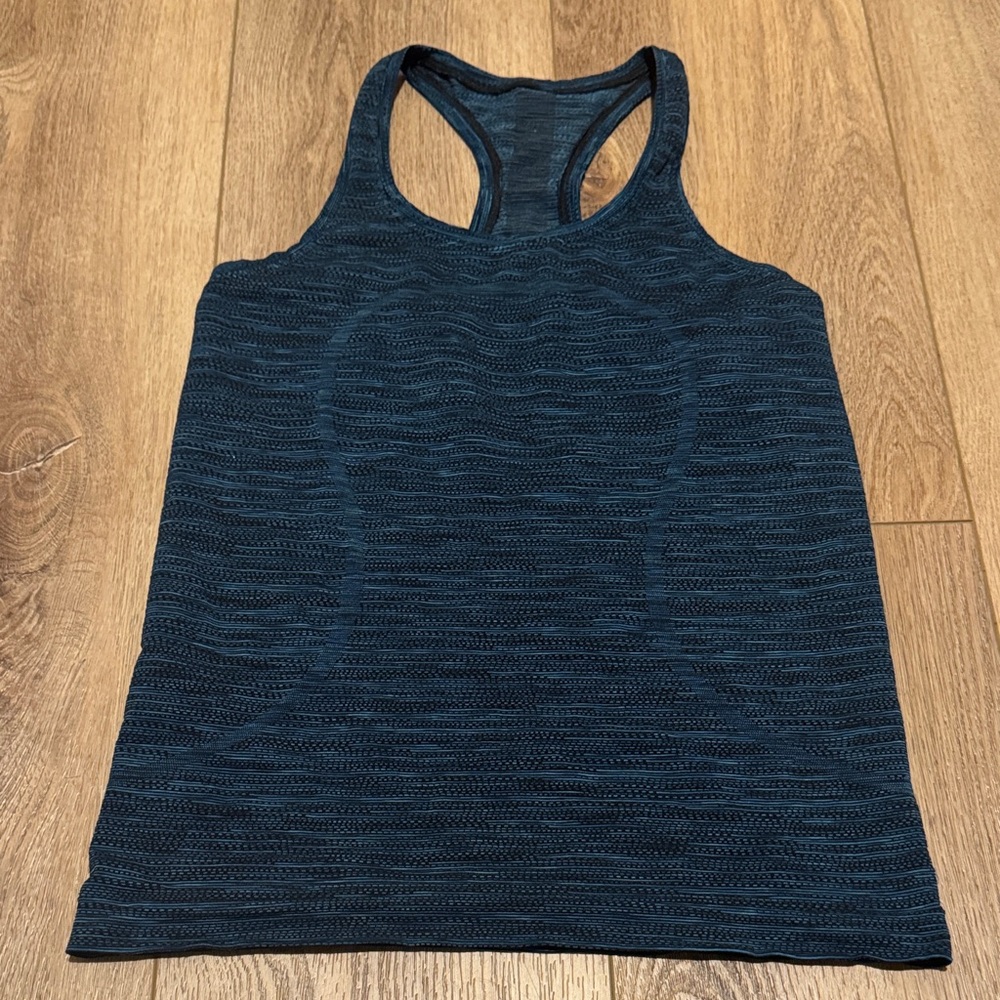 Lululemon Women's Navy Blue Swifly Racerback Tank Top size 8